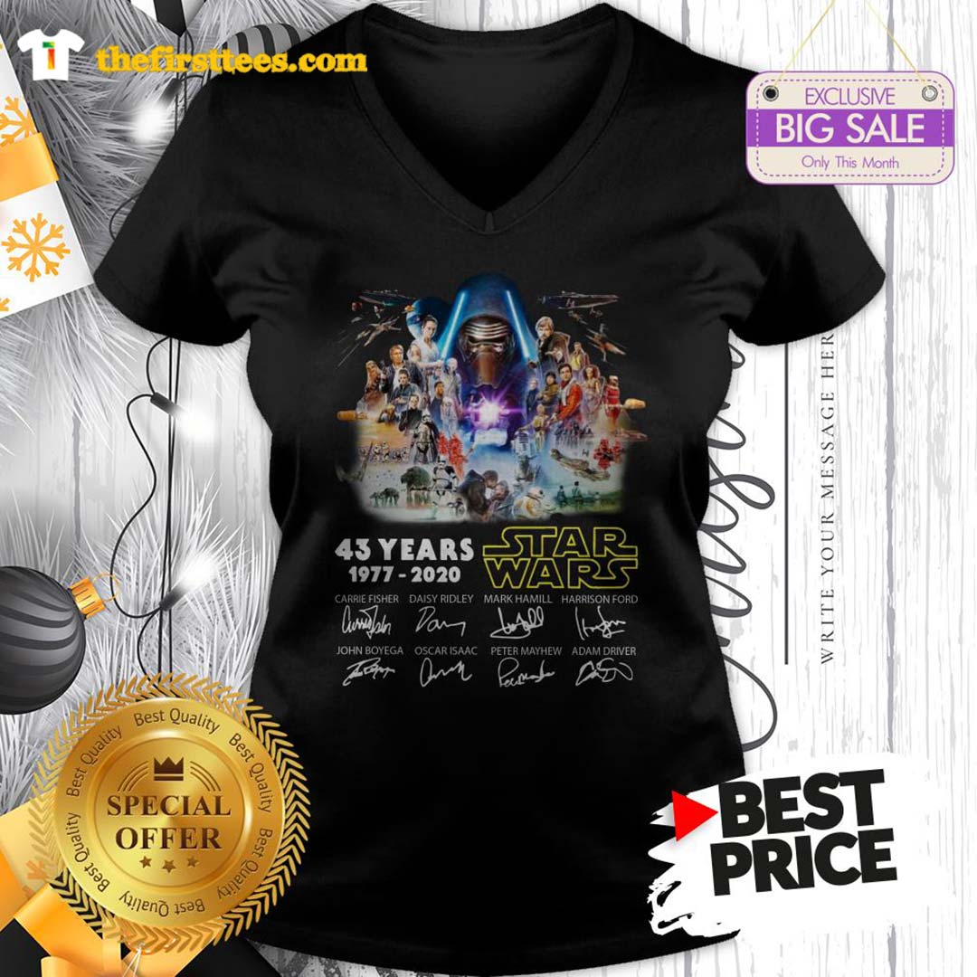 Official Kylo Ren 43 Years Of Star Wars Signature V-Neck- Design by Thefristtees.com