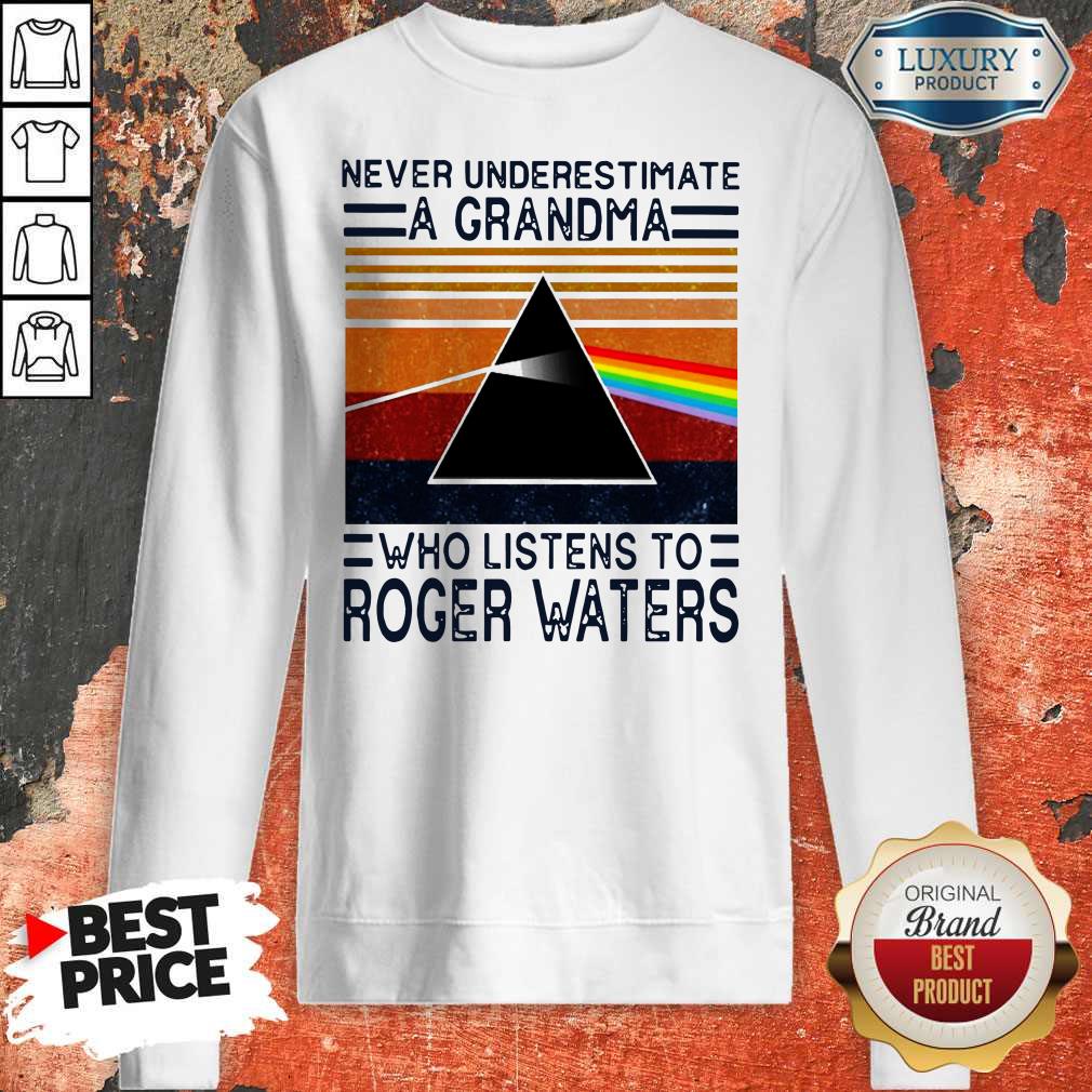 Never Understimate A Grandma Who Listens To Roger Waters Black Triangle Vintage Shirt - Image 5