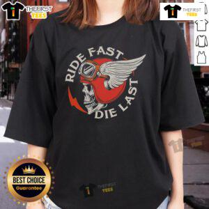 Premium Ride Fast Die Last Skull Biker Tee for Women, perfect for motorcycling enthusiasts.