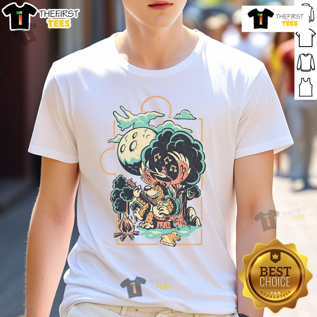 Nice Bluegrass Bear T-Shirt featuring a vibrant bear graphic and a comfortable fit, perfect for outdoor enthusiasts.