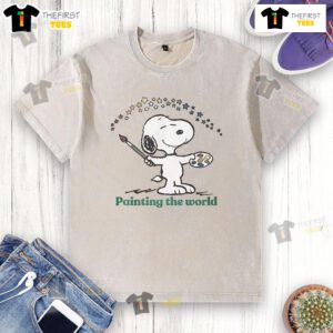 Adorable Snoopy painting on a colorful T-shirt, showcasing a whimsical design perfect for dog lovers and art enthusiasts.