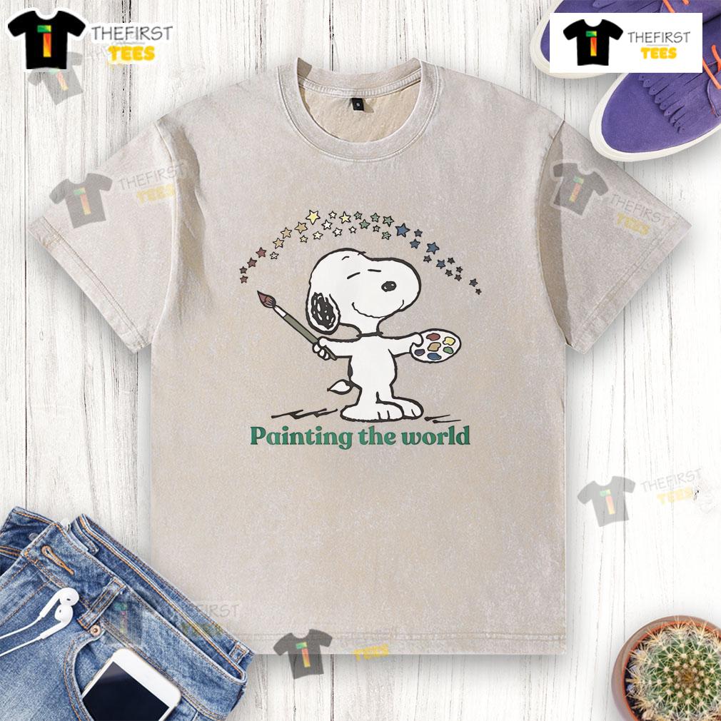 Adorable Snoopy painting on a colorful T-shirt, showcasing a whimsical design perfect for dog lovers and art enthusiasts.