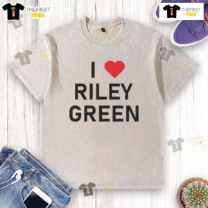Nice I Love Riley Green washed t-shirt featuring a trendy design for fans of country music and casual wear.