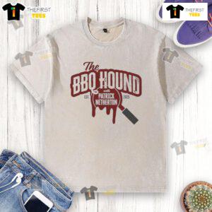 Alt Text: Nice the BBQ Hound wearing a 2025 washed t-shirt with Patrick Netherton, showcasing a fun outdoor barbecue scene.