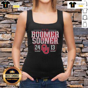 Official Oklahoma Sooners beat Michigan Wolverines 2025 score tank top featuring team colors and logo design.