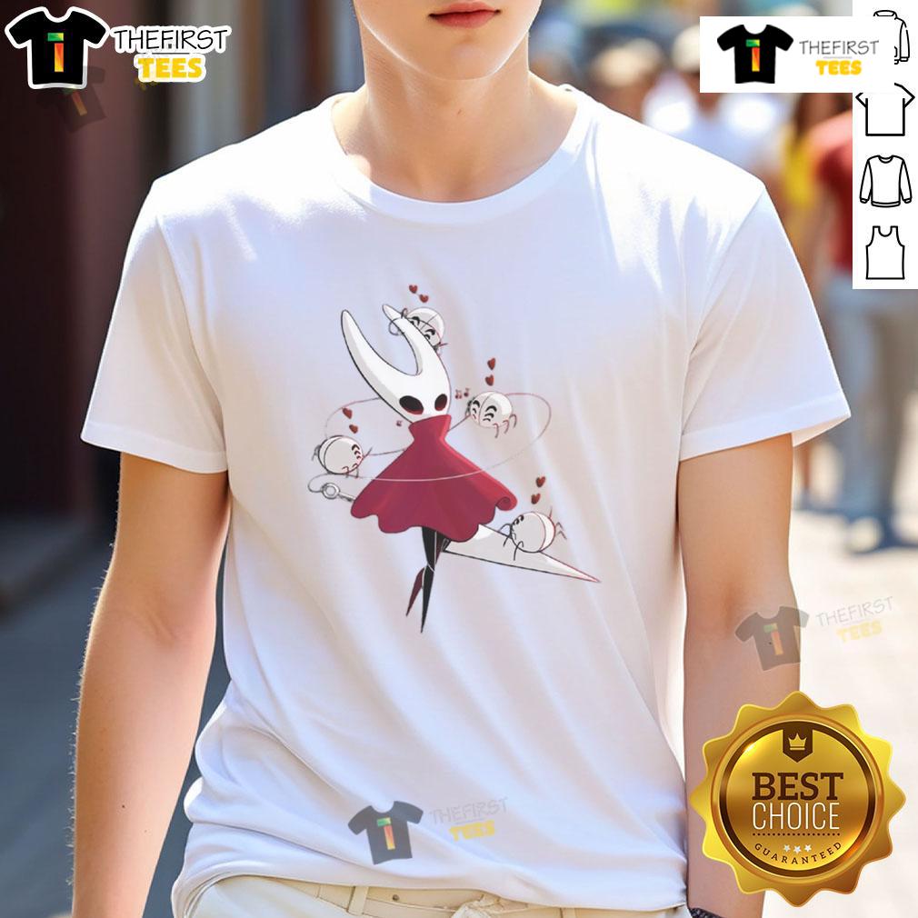 Pretty Hollow Knight Hornet T-Shirt featuring vibrant artwork of Hornet from the popular game, perfect for fans.