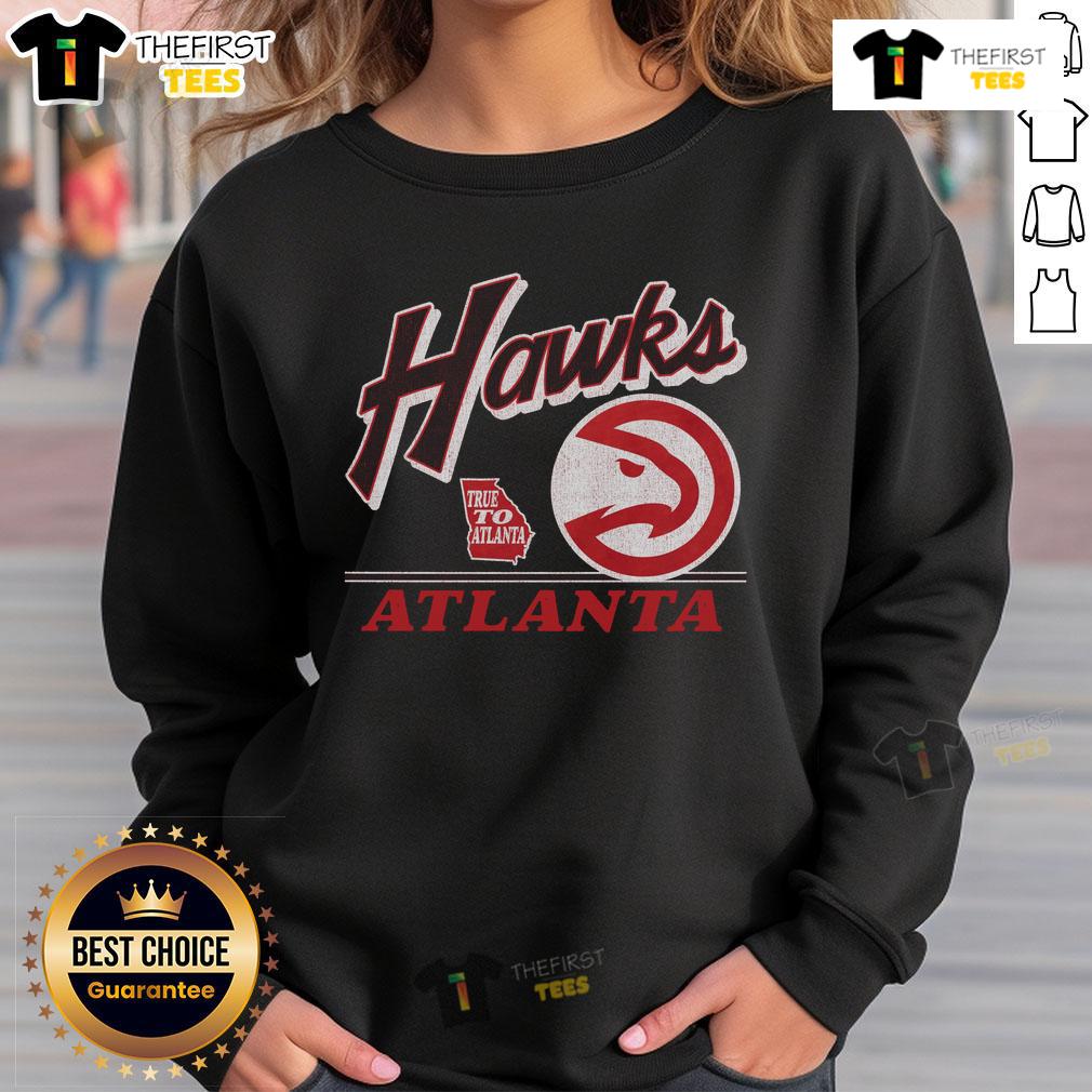Top Atlanta Hawks Fly By vintage sweatshirt showcasing classic design and team spirit, perfect for fans and collectors.