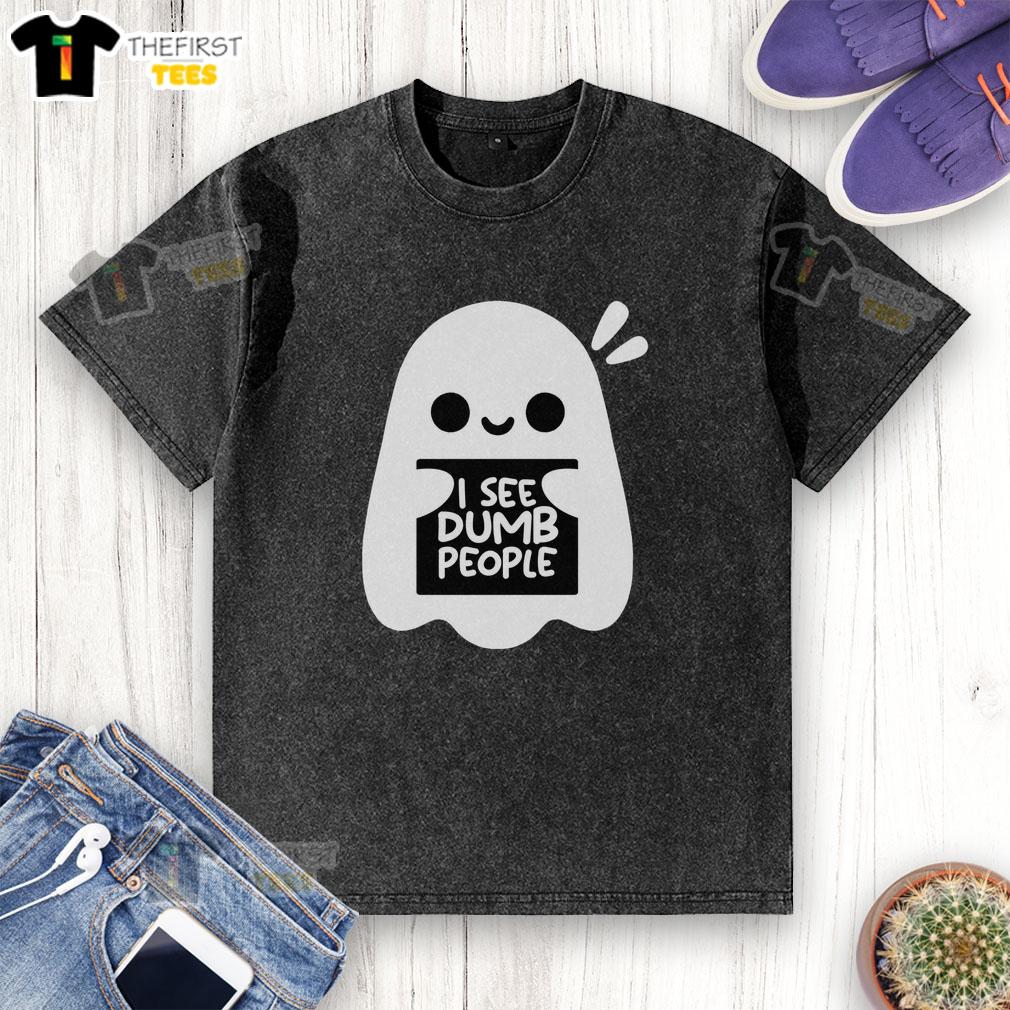 Cute ghost graphic on a 'I See Dumb People' washed t-shirt, perfect for Halloween or casual wear.