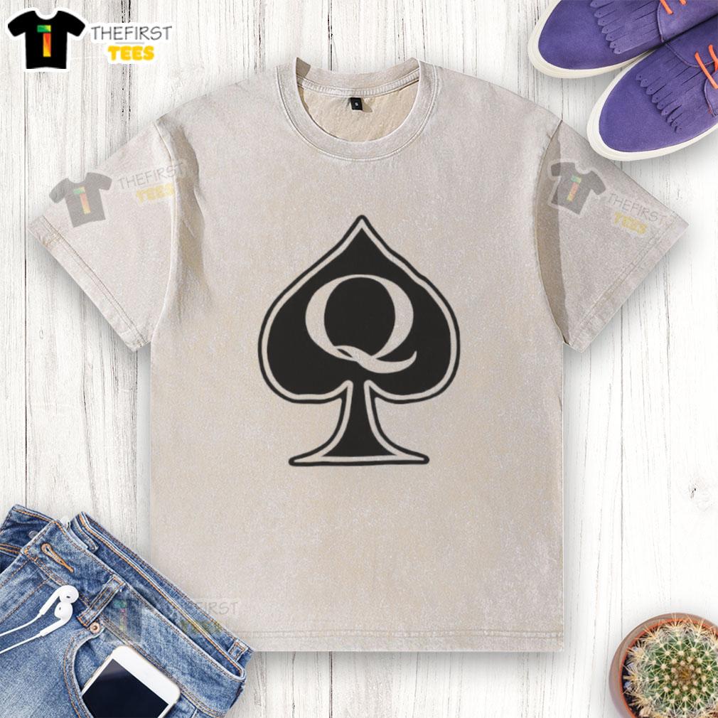 Stylish Nice Queen Spades washed t-shirt featuring a unique design, perfect for casual wear and fashion enthusiasts.