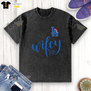 Original Wifey Los Angeles Dodgers Santa Hat Merry Christmas washed t-shirt featuring festive design and team logo.