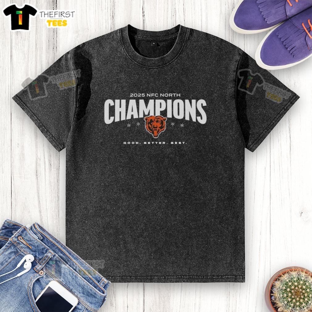 Awesome Chicago Bears 2025 NFC North Champions Good Better Best washed t-shirt featuring team colors and logo design.