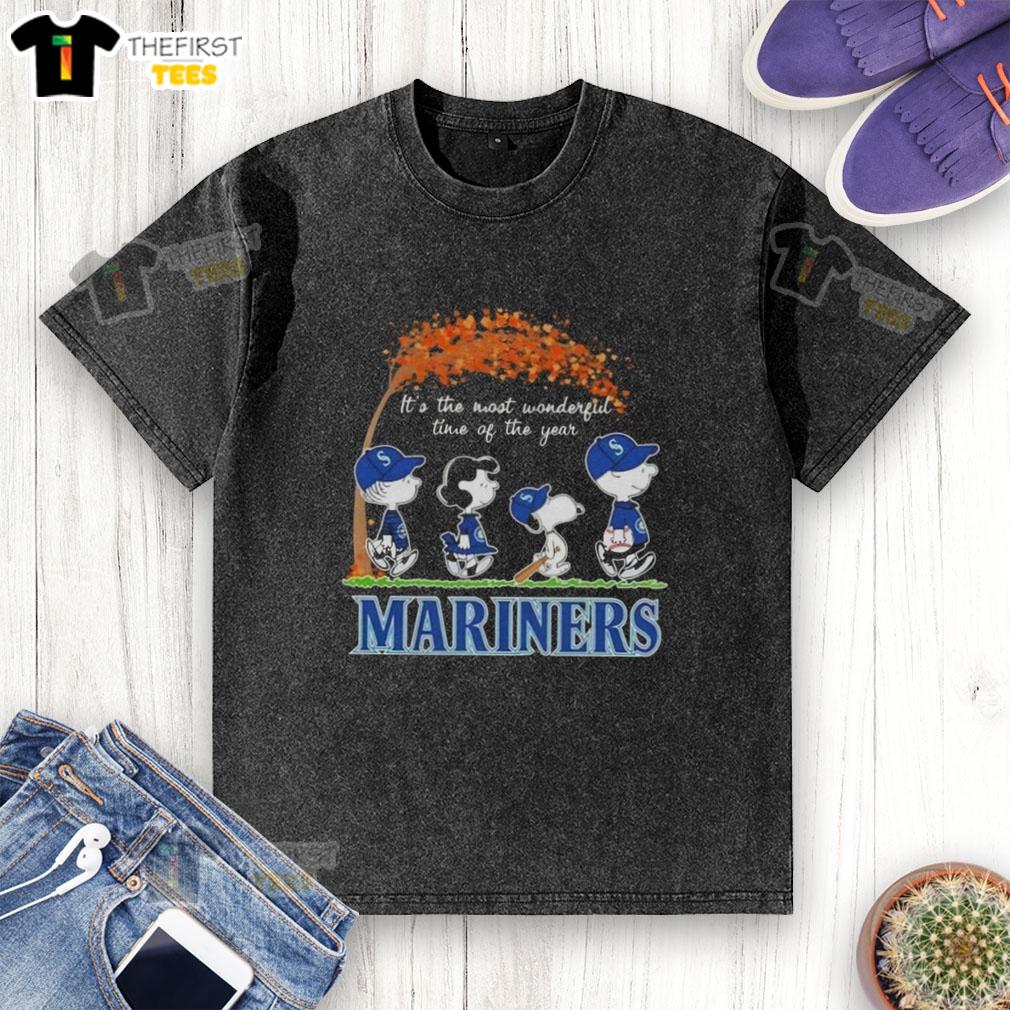 Alt Text: Happy Seattle Mariners X Peanuts Snoopy and Friends autumn t-shirt for the most wonderful time of the year.