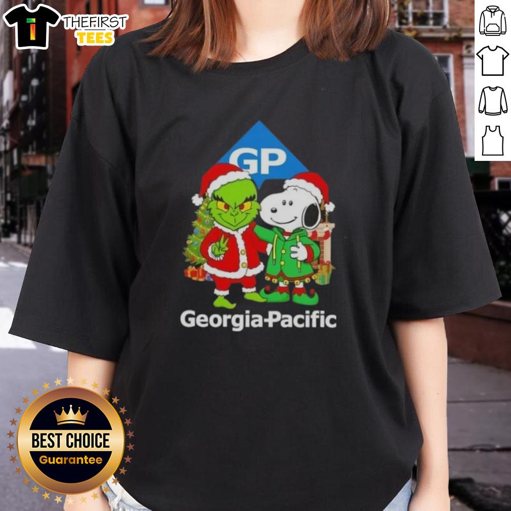Alt Text: Top Georgia Pacific X Grinch and Snoopy Merry Christmas Ladies Tee featuring festive designs for holiday cheer.