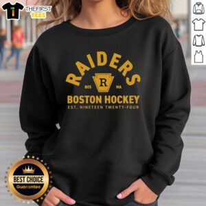 Top Ilya Rozanov 81 Boston Raiders Hockey Est 1924 sweatshirt featuring team colors and logo, perfect for fans.