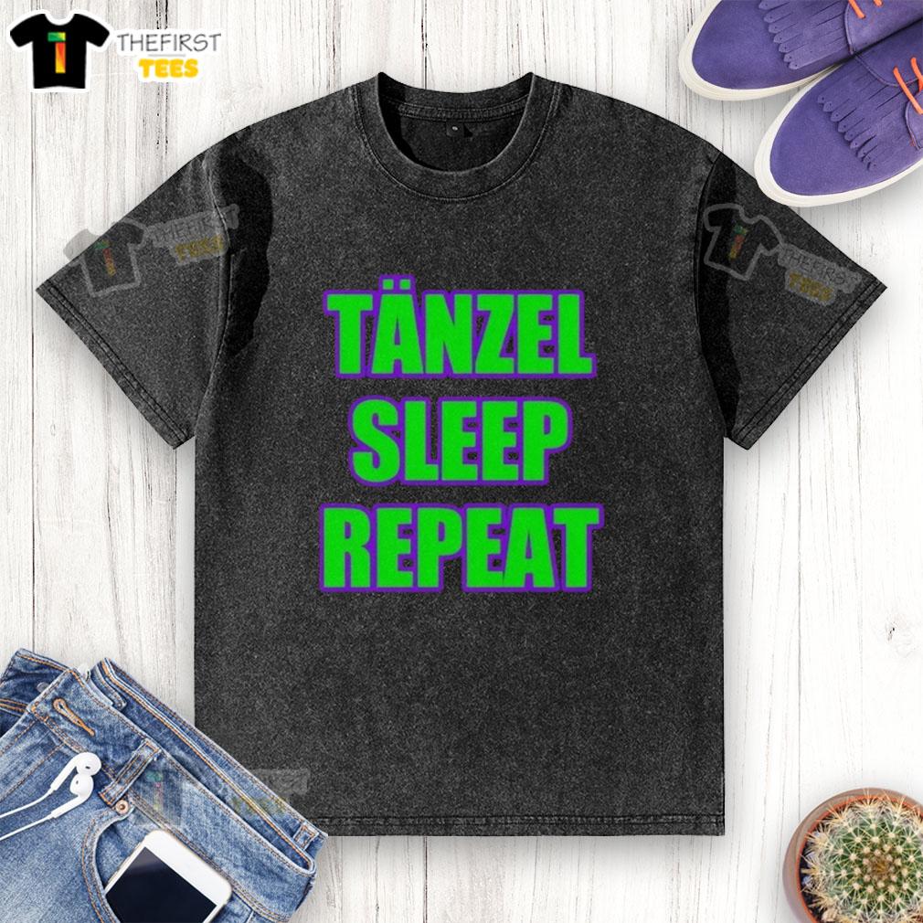 Top Tanzel Sleep Repeat washed t-shirt in soft fabric, perfect for casual wear and comfortable lounging.