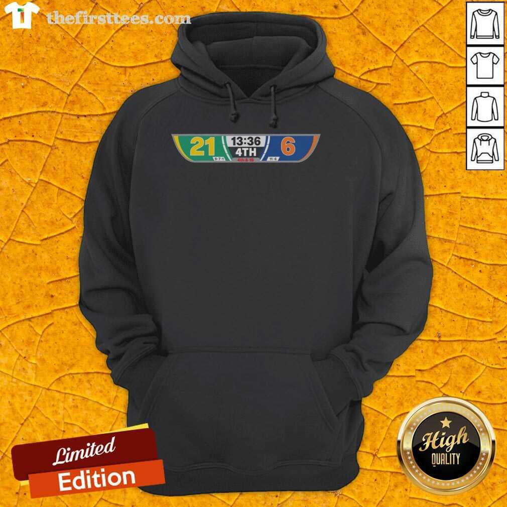 Original Green Bay Packers Beat Chicago Bears 21-6 Scoreboard Hoodie showcasing team spirit and game highlights.