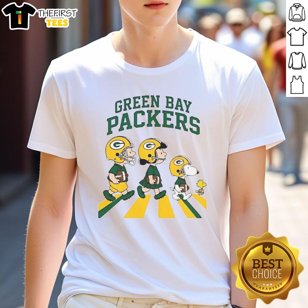 Premium Peanuts Green Bay Packers Go Pack Go cartoon t-shirt featuring Charlie Brown and friends in team colors.