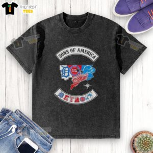 Top Son of America Detroit Map Sports Logos Combine Washed T-Shirt featuring iconic Detroit sports team logos.