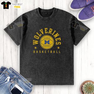 Awesome Valiant University of Michigan Basketball retro stars washed t-shirt featuring vibrant graphics and a classic fit.