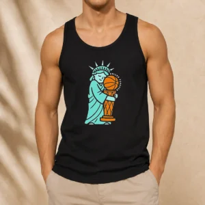 Top Statue Of Liberty Hug Larry O'Brien Trophy Knicks Forever Tank Top